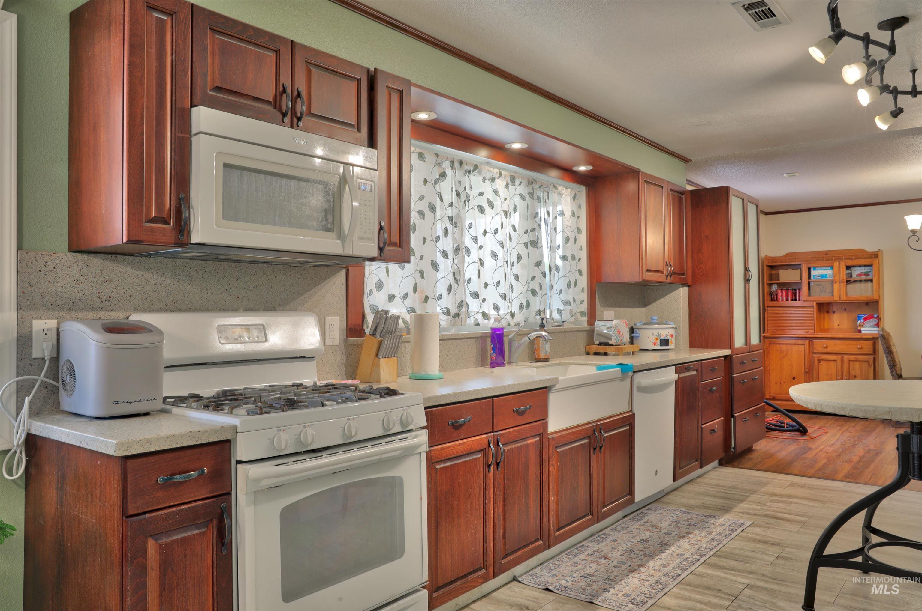 513 Ruth Ln., Nampa, Idaho 83686, 6 Bedrooms, 3.5 Bathrooms, Residential For Sale, Price $740,000,MLS 98978002