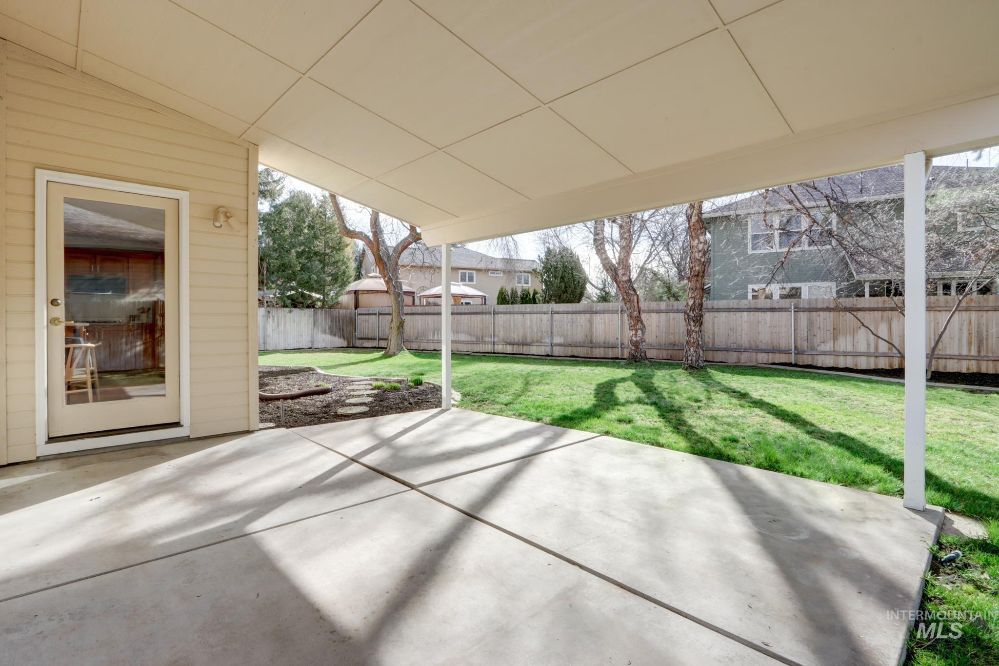 8037 W Innsbrook Ct, Boise, Idaho 83704, 3 Bedrooms, 2.5 Bathrooms, Residential For Sale, Price $734,900,MLS 98978003