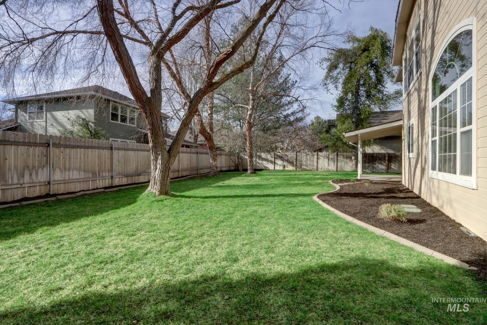 8037 W Innsbrook Ct, Boise, Idaho 83704, 3 Bedrooms, 2.5 Bathrooms, Residential For Sale, Price $734,900,MLS 98978003