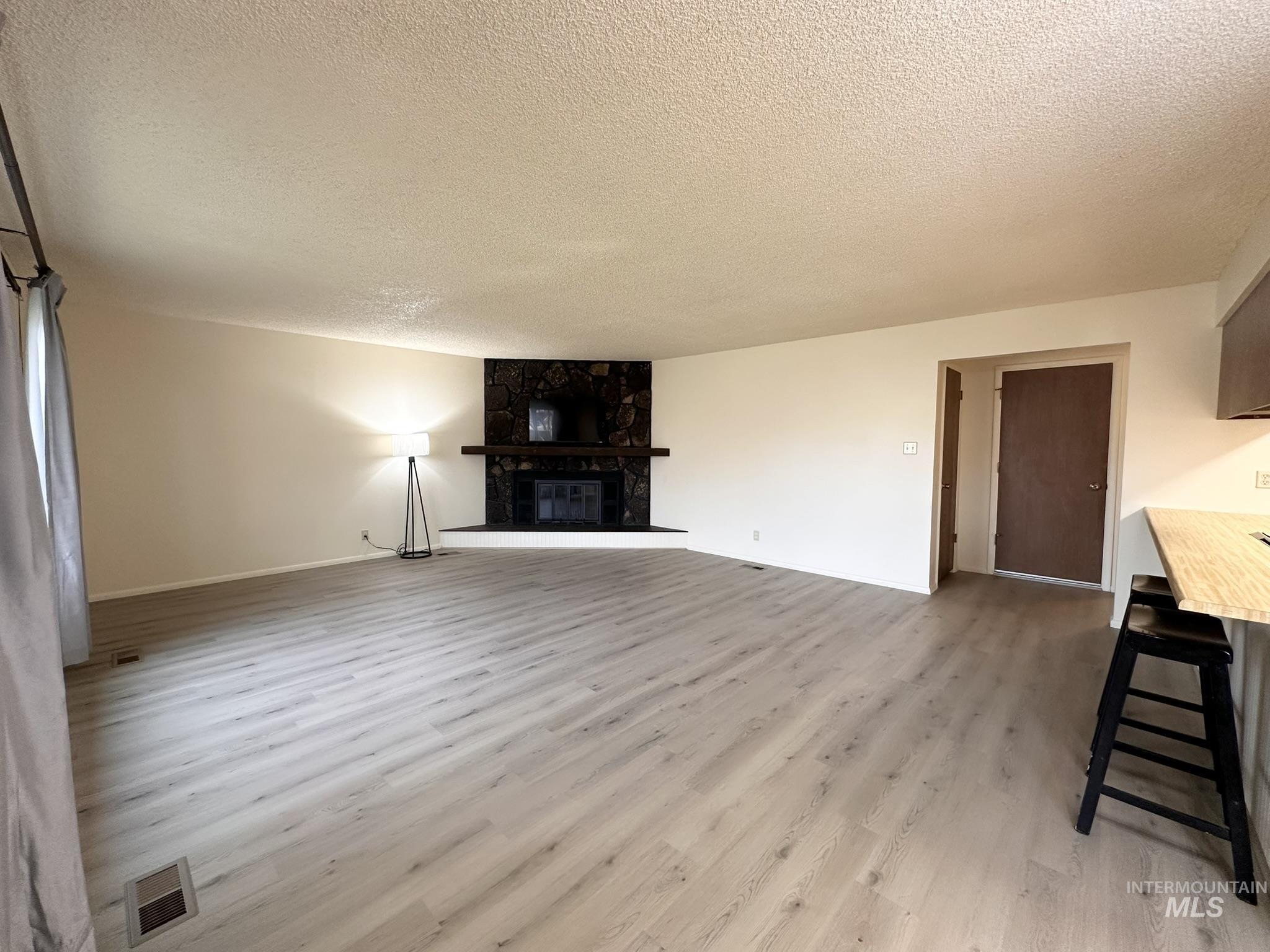 551 Park Meadows Cir, Twin Falls, Idaho 83301, 3 Bedrooms, 2 Bathrooms, Residential For Sale, Price $355,000,MLS 98978004