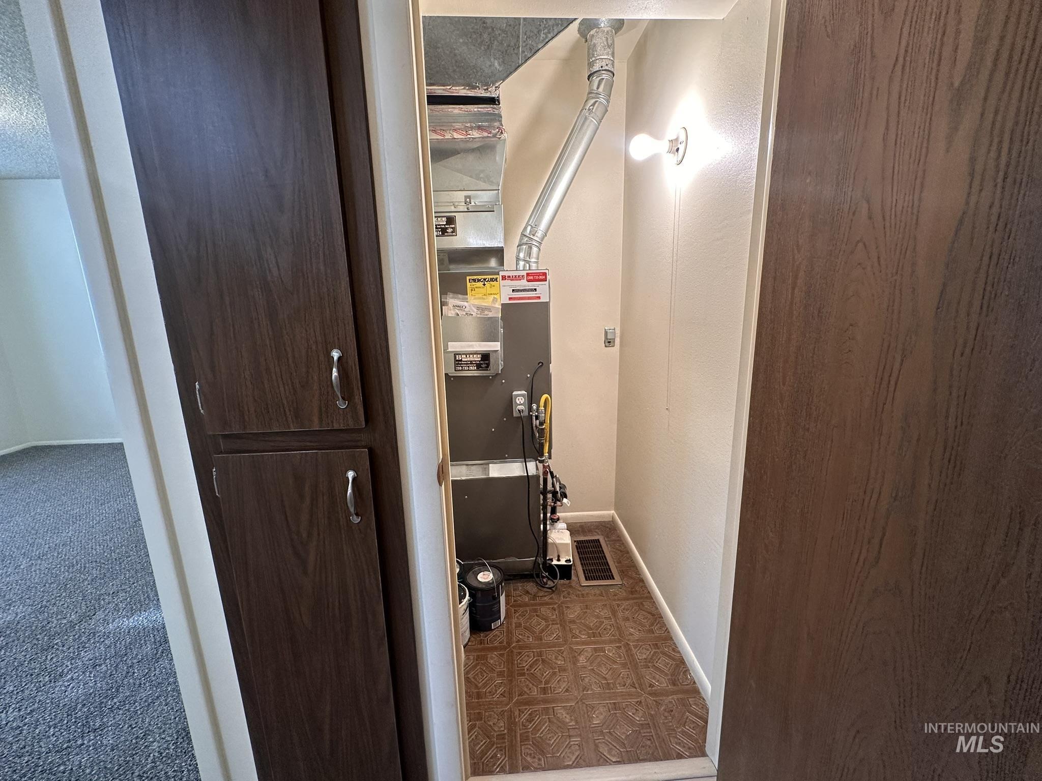 551 Park Meadows Cir, Twin Falls, Idaho 83301, 3 Bedrooms, 2 Bathrooms, Residential For Sale, Price $355,000,MLS 98978004