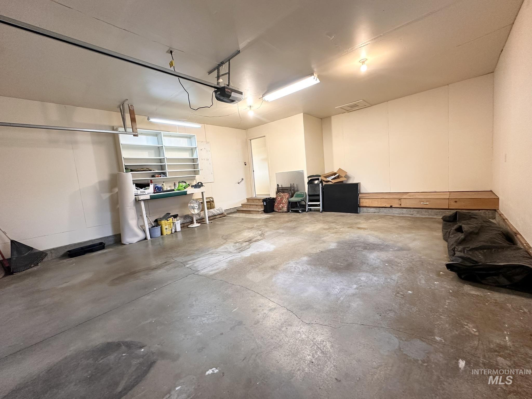 551 Park Meadows Cir, Twin Falls, Idaho 83301, 3 Bedrooms, 2 Bathrooms, Residential For Sale, Price $355,000,MLS 98978004