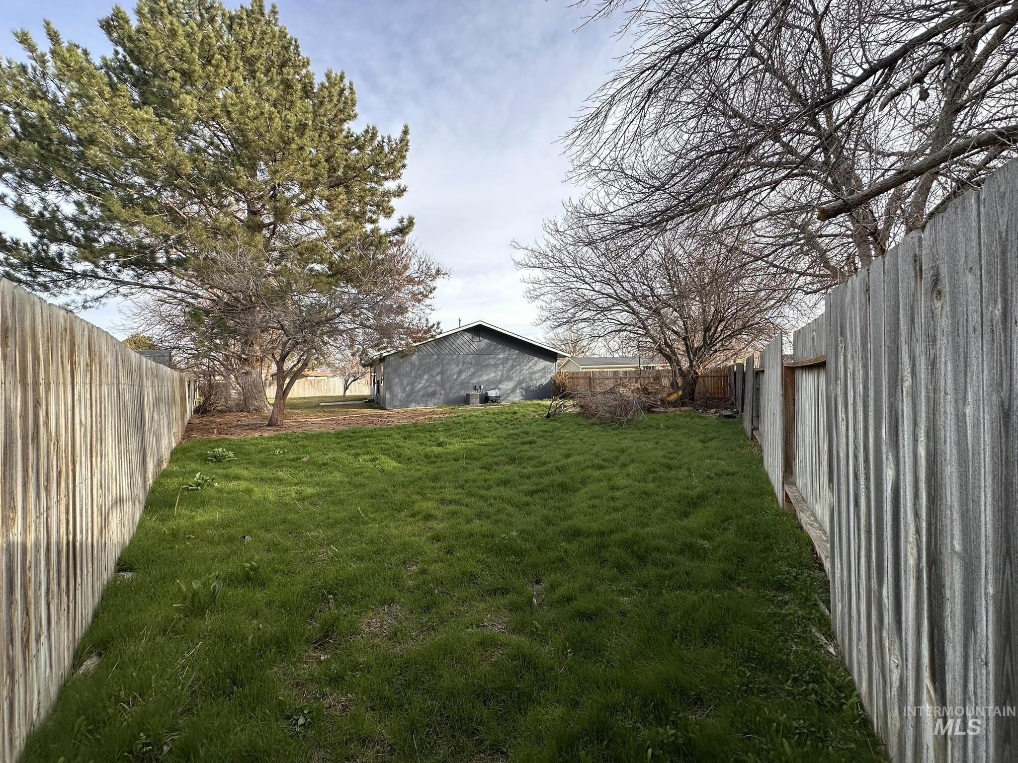 551 Park Meadows Cir, Twin Falls, Idaho 83301, 3 Bedrooms, 2 Bathrooms, Residential For Sale, Price $355,000,MLS 98978004