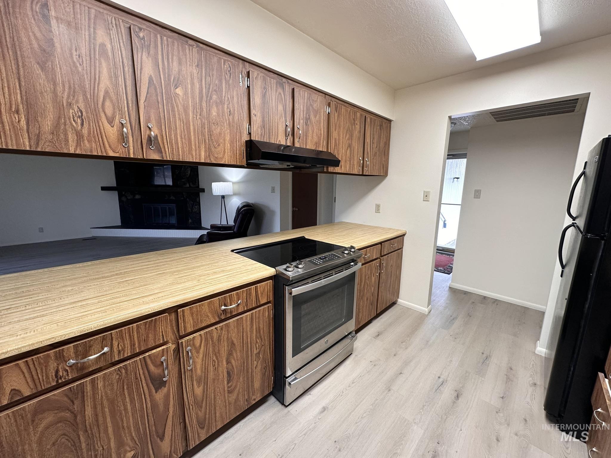 551 Park Meadows Cir, Twin Falls, Idaho 83301, 3 Bedrooms, 2 Bathrooms, Residential For Sale, Price $355,000,MLS 98978004