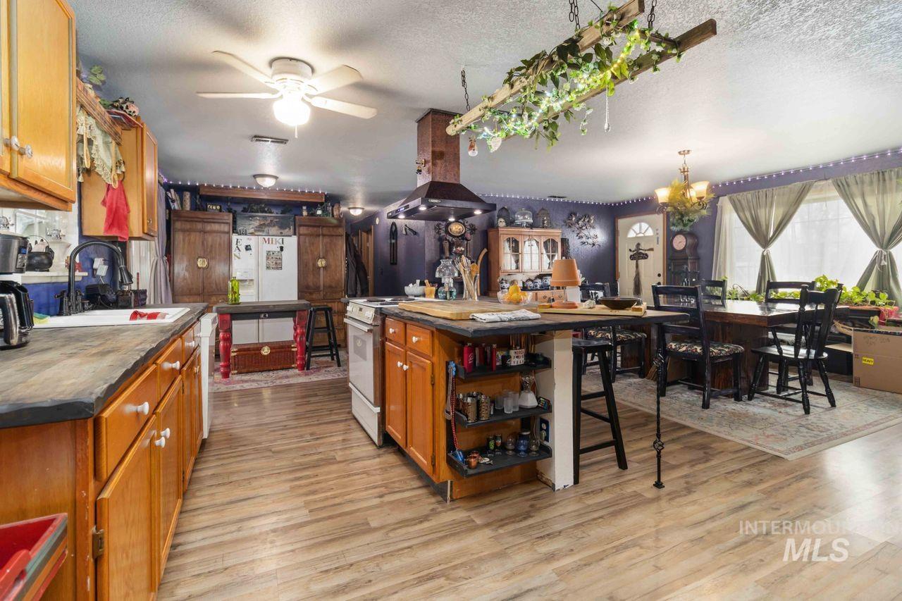 7 Brice Ave W, Middleton, Idaho 83644-3026, 3 Bedrooms, 1 Bathroom, Residential For Sale, Price $279,900,MLS 98978005