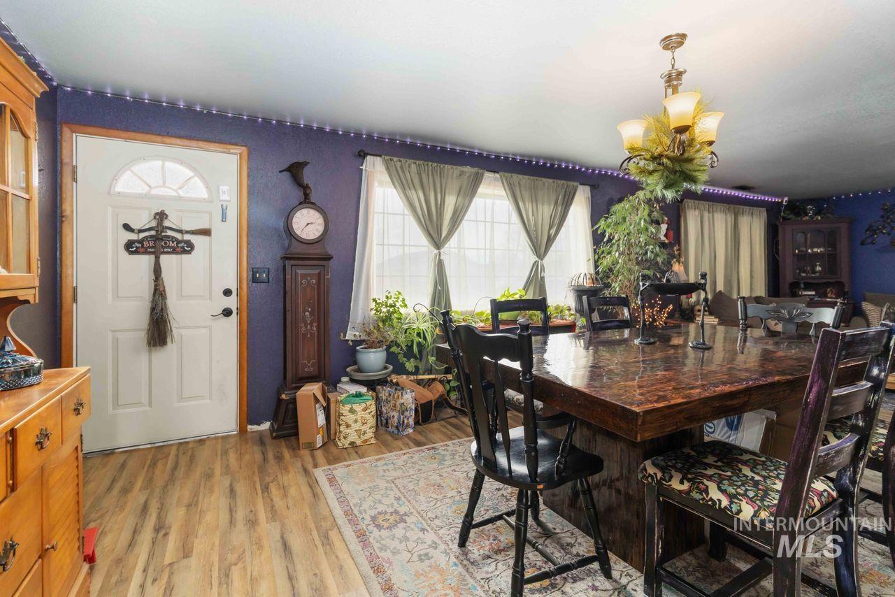 7 Brice Ave W, Middleton, Idaho 83644-3026, 3 Bedrooms, 1 Bathroom, Residential For Sale, Price $279,900,MLS 98978005