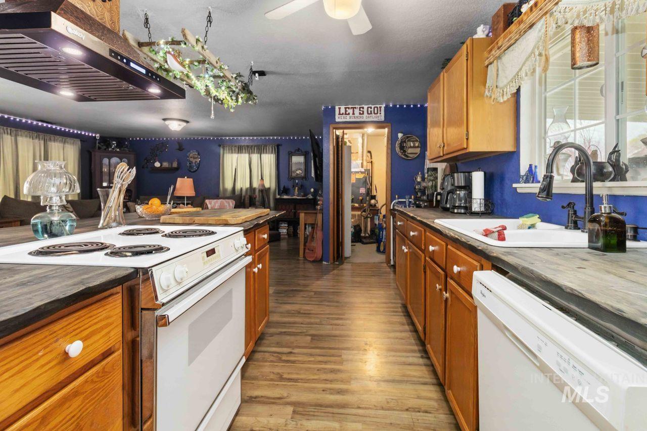 7 Brice Ave W, Middleton, Idaho 83644-3026, 3 Bedrooms, 1 Bathroom, Residential For Sale, Price $279,900,MLS 98978005