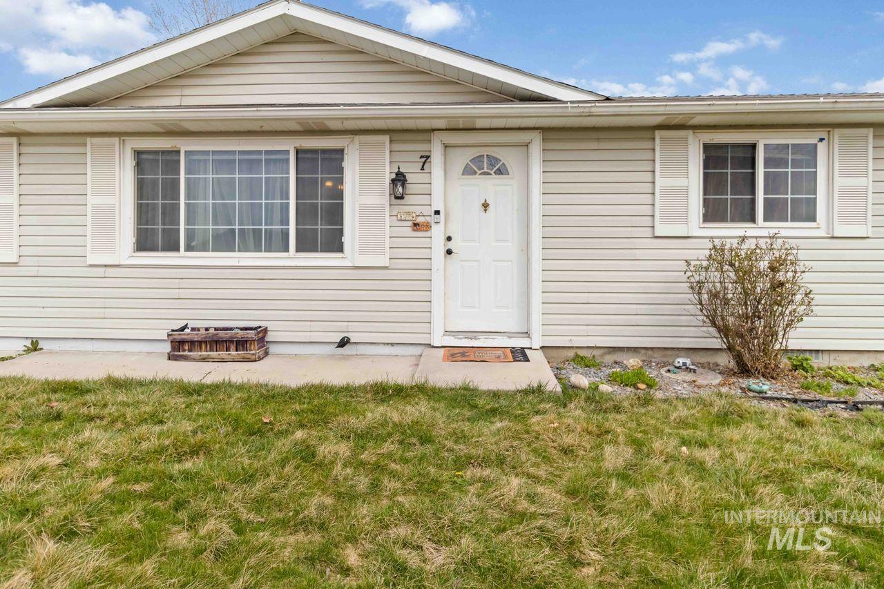 7 Brice Ave W, Middleton, Idaho 83644-3026, 3 Bedrooms, 1 Bathroom, Residential For Sale, Price $279,900,MLS 98978005
