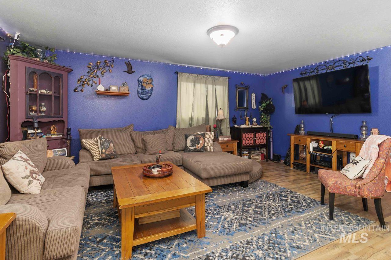 7 Brice Ave W, Middleton, Idaho 83644-3026, 3 Bedrooms, 1 Bathroom, Residential For Sale, Price $279,900,MLS 98978005