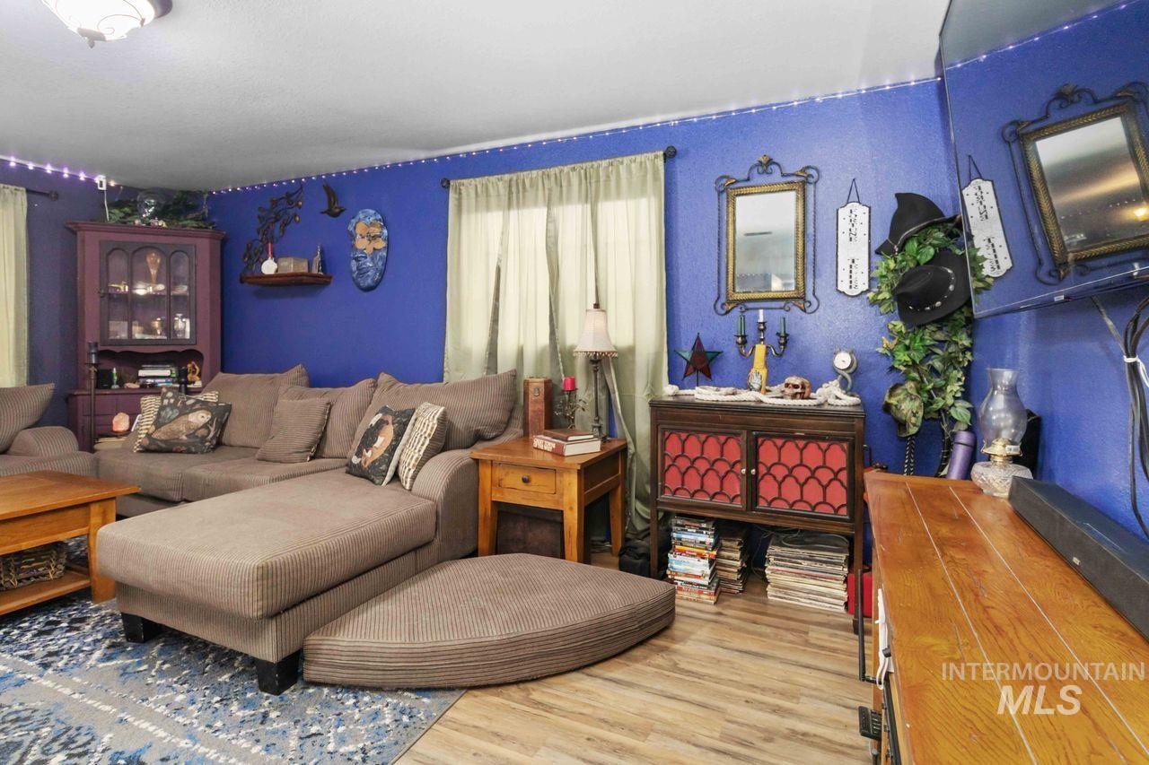 7 Brice Ave W, Middleton, Idaho 83644-3026, 3 Bedrooms, 1 Bathroom, Residential For Sale, Price $279,900,MLS 98978005