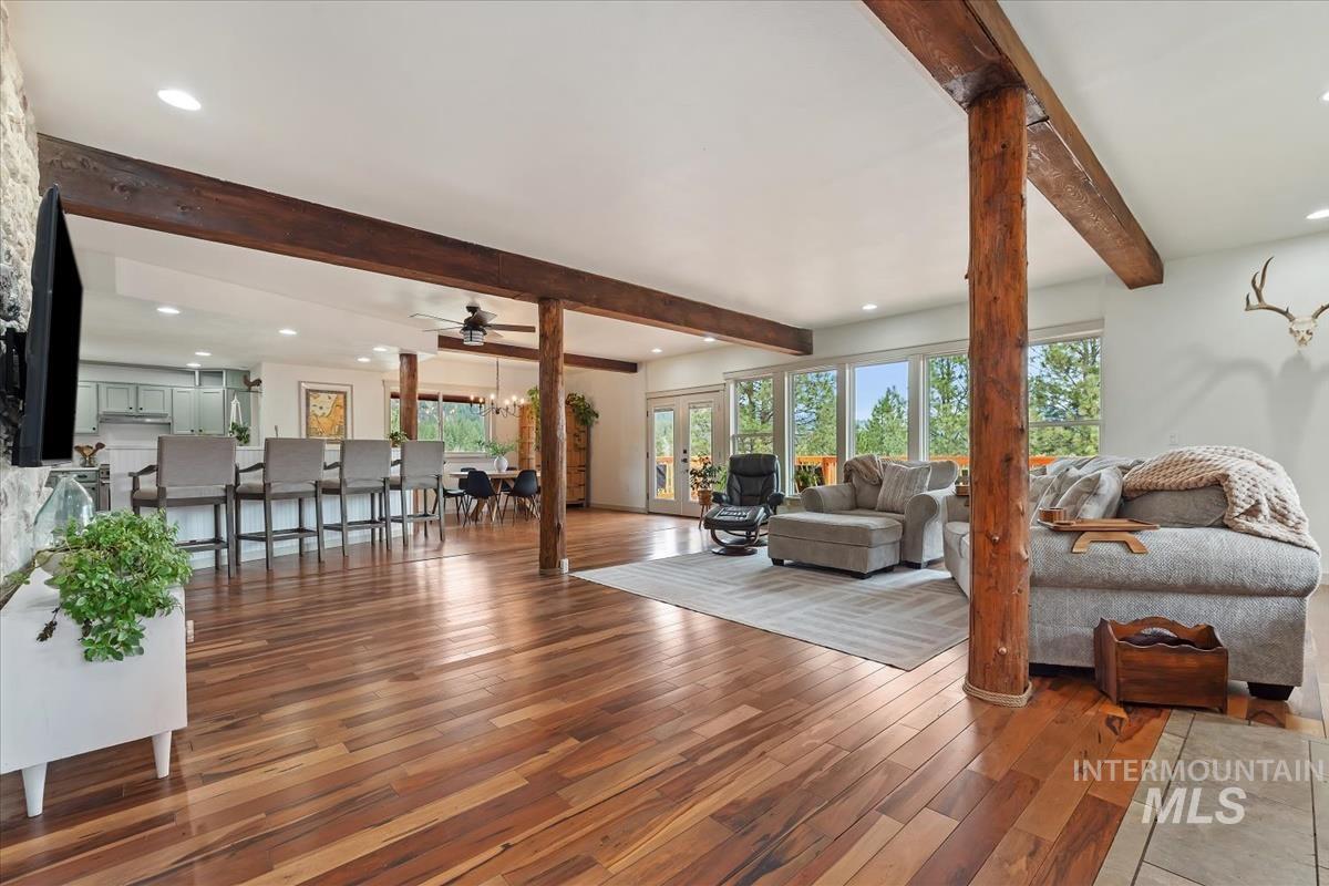 6 E Beck Rd, Garden Valley, Idaho 83622, 4 Bedrooms, 4.5 Bathrooms, Residential For Sale, Price $975,000,MLS 98978008