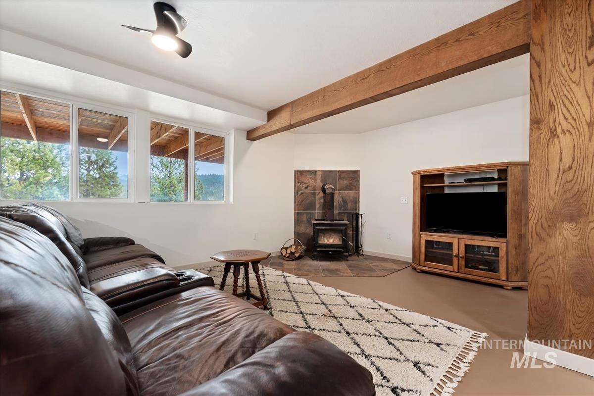 6 E Beck Rd, Garden Valley, Idaho 83622, 4 Bedrooms, 4.5 Bathrooms, Residential For Sale, Price $975,000,MLS 98978008