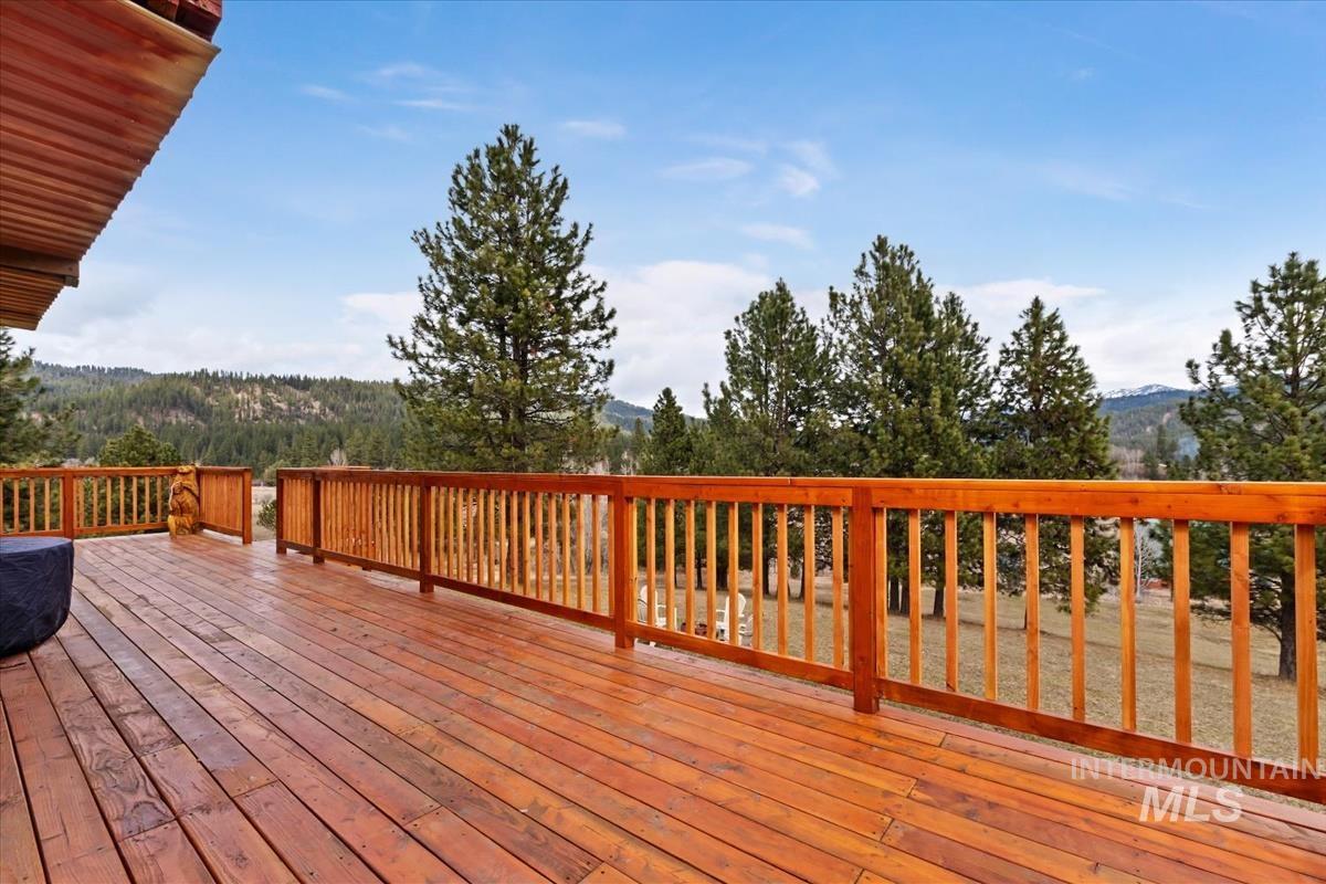 6 E Beck Rd, Garden Valley, Idaho 83622, 4 Bedrooms, 4.5 Bathrooms, Residential For Sale, Price $975,000,MLS 98978008