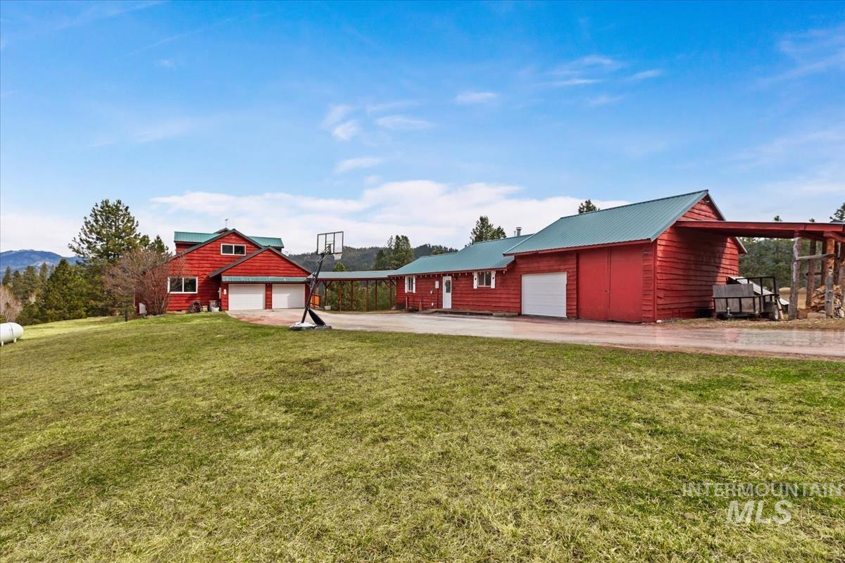 6 E Beck Rd, Garden Valley, Idaho 83622, 4 Bedrooms, 4.5 Bathrooms, Residential For Sale, Price $975,000,MLS 98978008