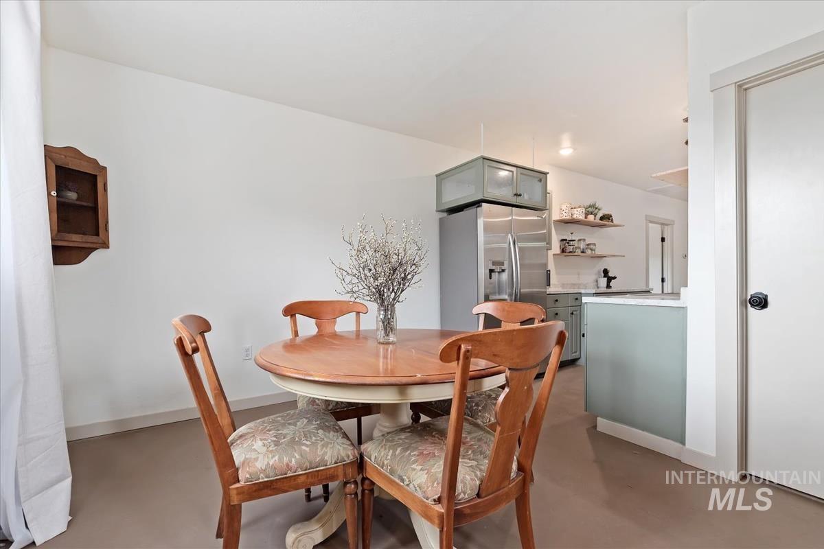 6 E Beck Rd, Garden Valley, Idaho 83622, 4 Bedrooms, 4.5 Bathrooms, Residential For Sale, Price $975,000,MLS 98978008