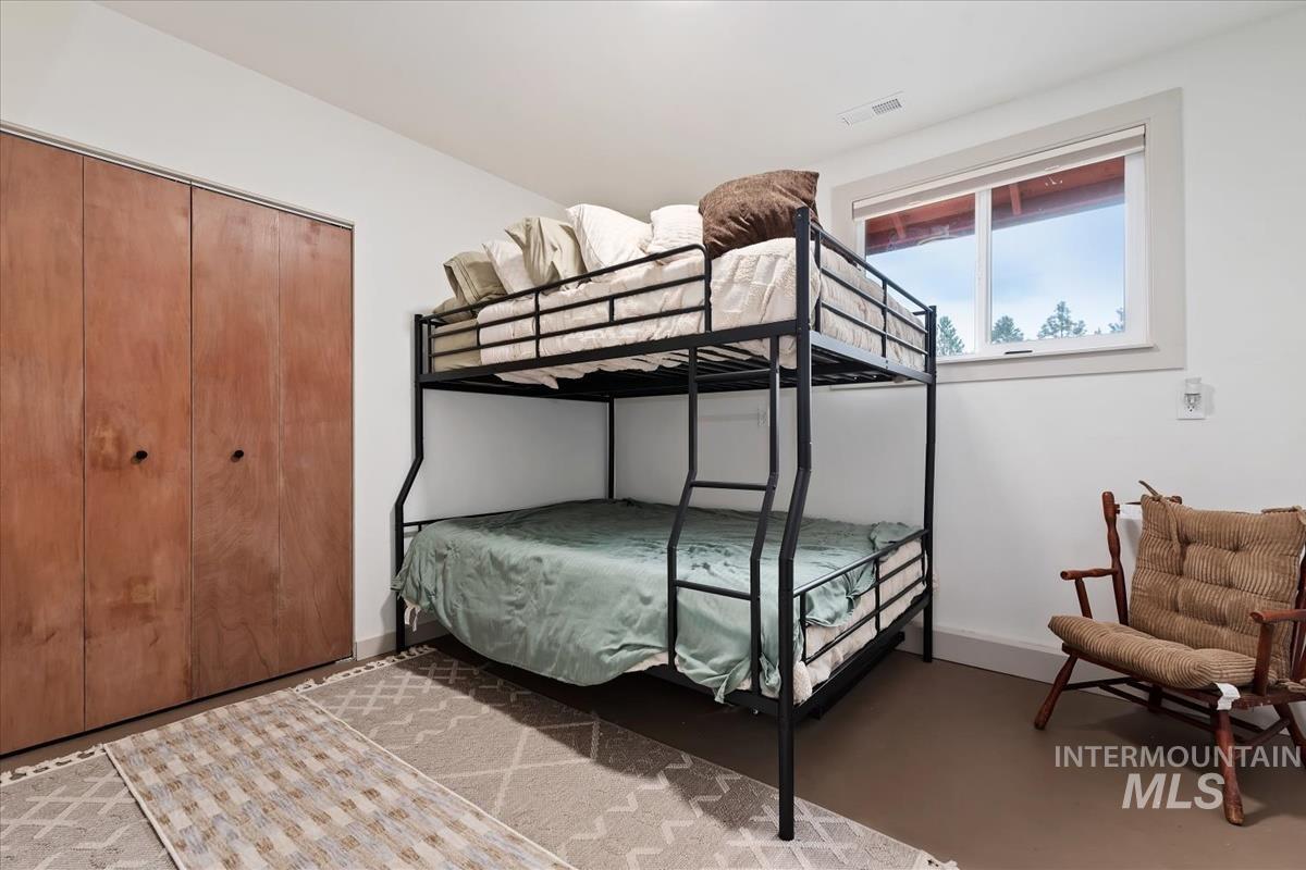 6 E Beck Rd, Garden Valley, Idaho 83622, 4 Bedrooms, 4.5 Bathrooms, Residential For Sale, Price $975,000,MLS 98978008