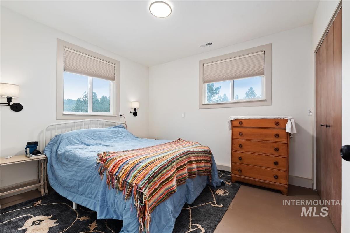 6 E Beck Rd, Garden Valley, Idaho 83622, 4 Bedrooms, 4.5 Bathrooms, Residential For Sale, Price $975,000,MLS 98978008