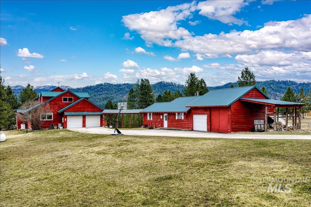 6 E Beck Rd, Garden Valley, Idaho 83622, 4 Bedrooms, 4.5 Bathrooms, Residential For Sale, Price $975,000,MLS 98978008