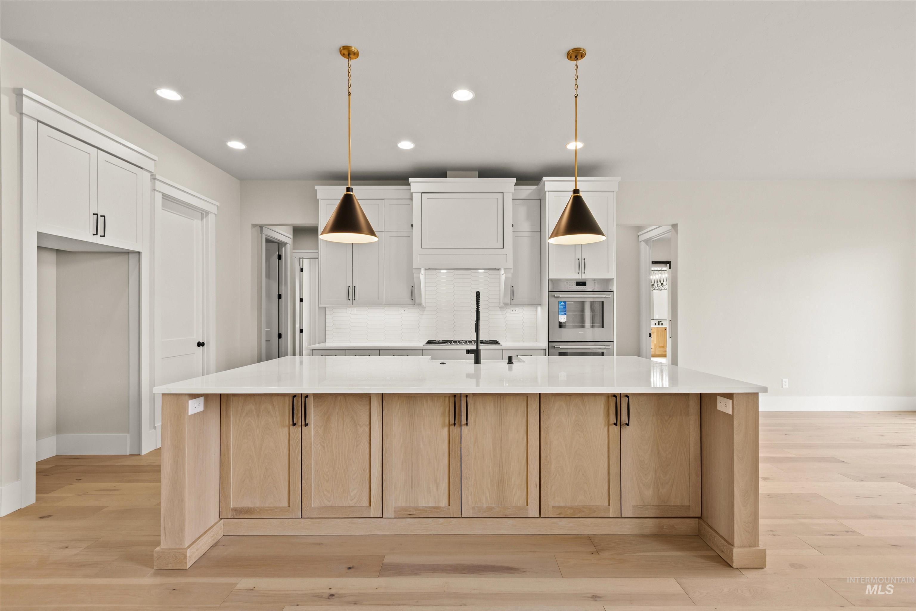 6891 S Utmost Way, Meridian, Idaho 83642, 4 Bedrooms, 3.5 Bathrooms, Residential For Sale, Price $989,777, 98978009