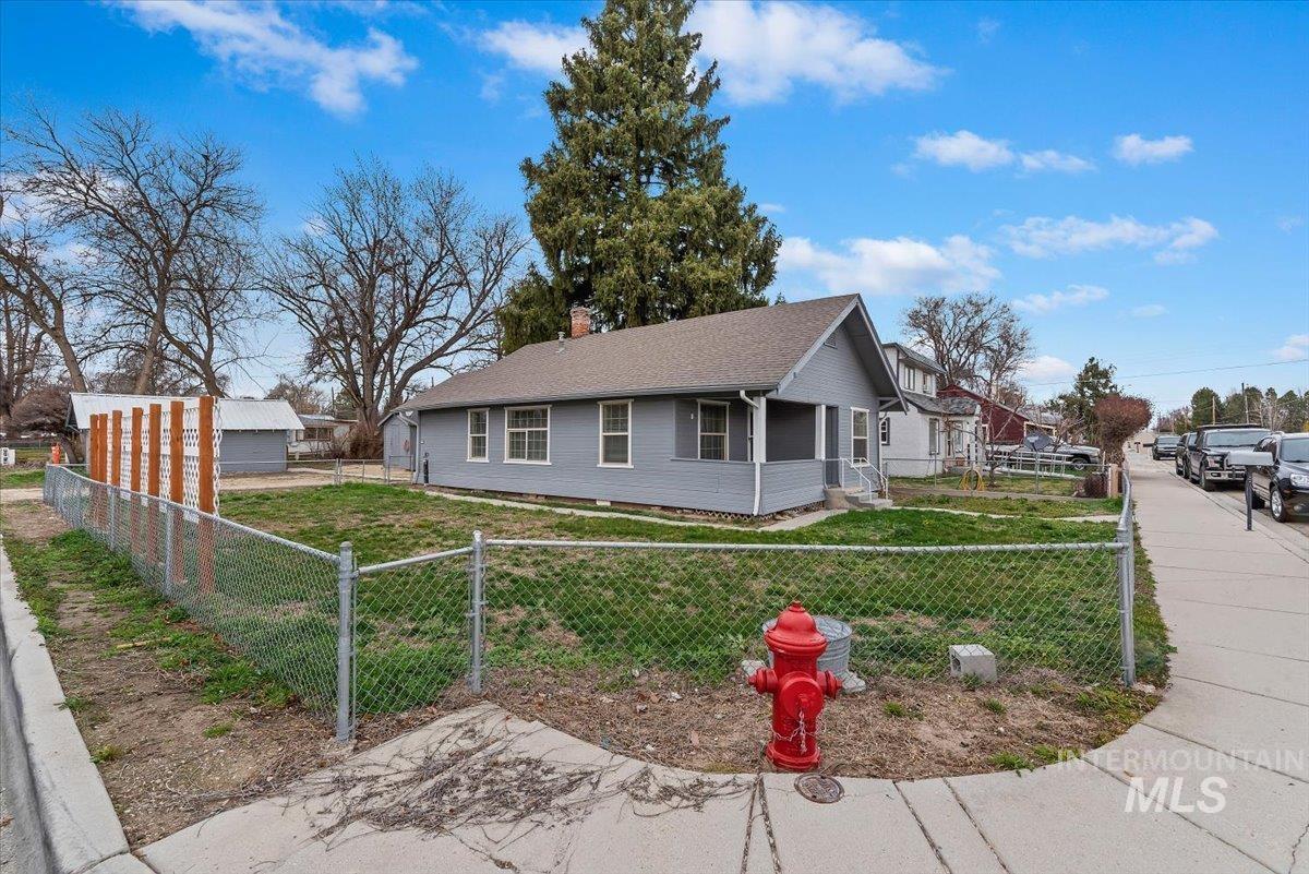 103 N Dewey Ave, Middleton, Idaho 83644, 2 Bedrooms, 1 Bathroom, Residential For Sale, Price $309,900,MLS 98978011