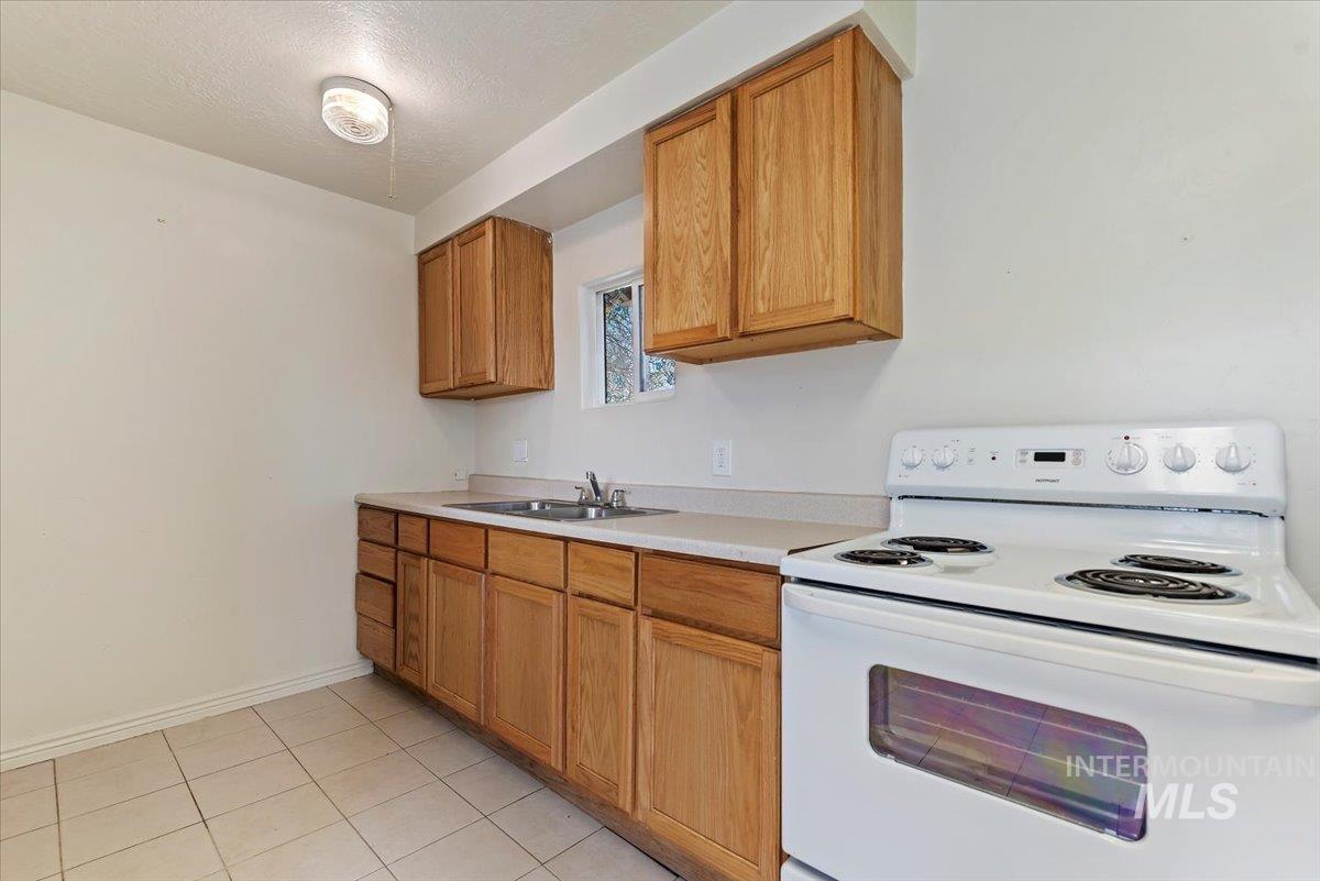 103 N Dewey Ave, Middleton, Idaho 83644, 2 Bedrooms, 1 Bathroom, Residential For Sale, Price $309,900,MLS 98978011