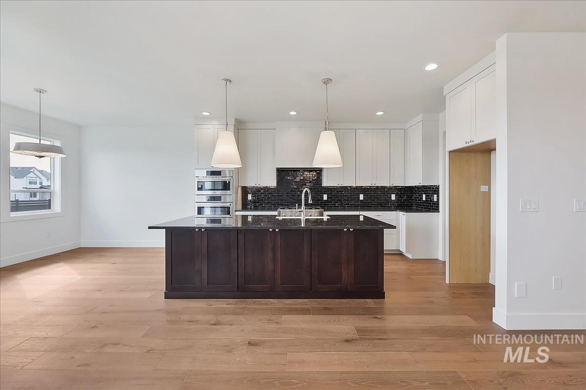 2298 N Buhrstone, Eagle, Idaho 83616, 4 Bedrooms, 3.5 Bathrooms, Residential For Sale, Price $1,100,000,MLS 98978012