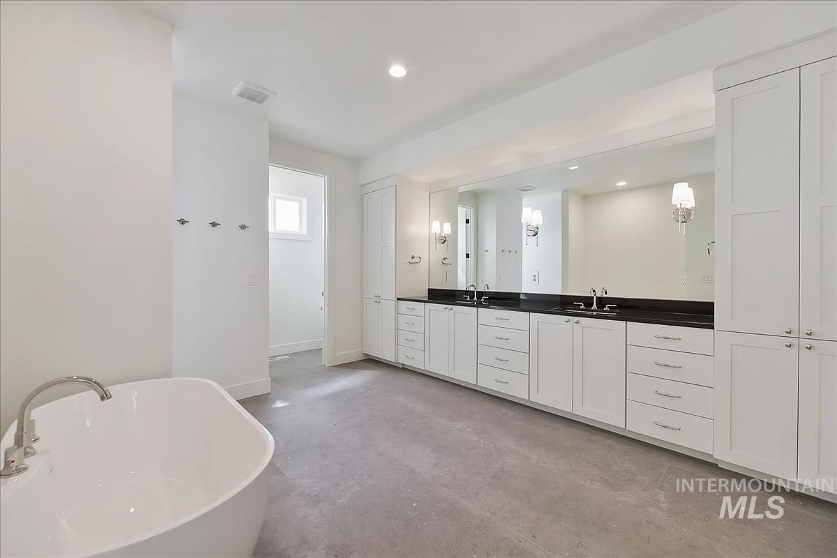 2298 N Buhrstone, Eagle, Idaho 83616, 4 Bedrooms, 3.5 Bathrooms, Residential For Sale, Price $1,100,000,MLS 98978012