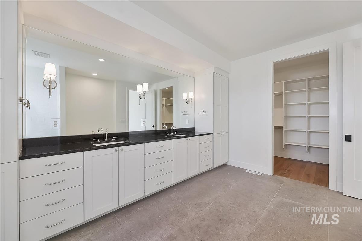 2298 N Buhrstone, Eagle, Idaho 83616, 4 Bedrooms, 3.5 Bathrooms, Residential For Sale, Price $1,100,000,MLS 98978012