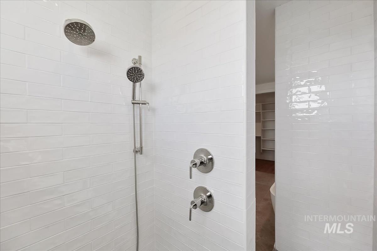 2298 N Buhrstone, Eagle, Idaho 83616, 4 Bedrooms, 3.5 Bathrooms, Residential For Sale, Price $1,100,000,MLS 98978012