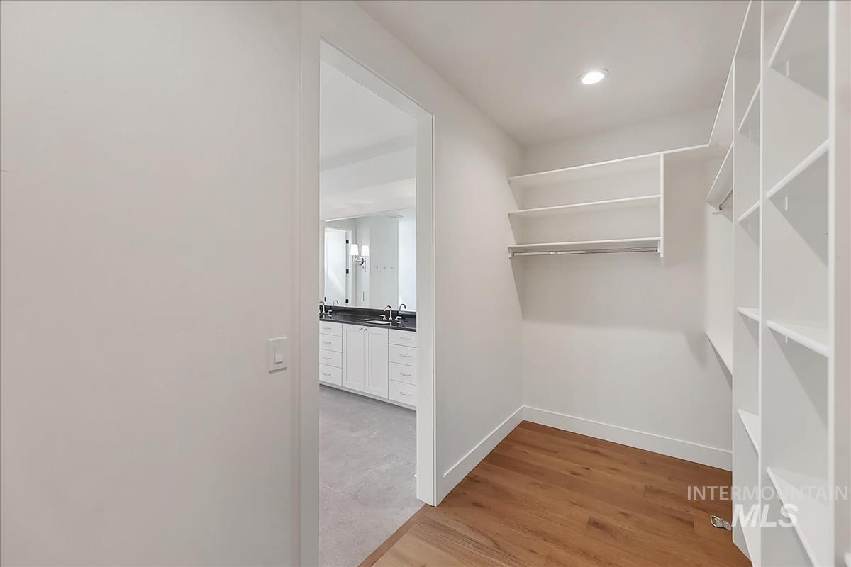 2298 N Buhrstone, Eagle, Idaho 83616, 4 Bedrooms, 3.5 Bathrooms, Residential For Sale, Price $1,100,000,MLS 98978012