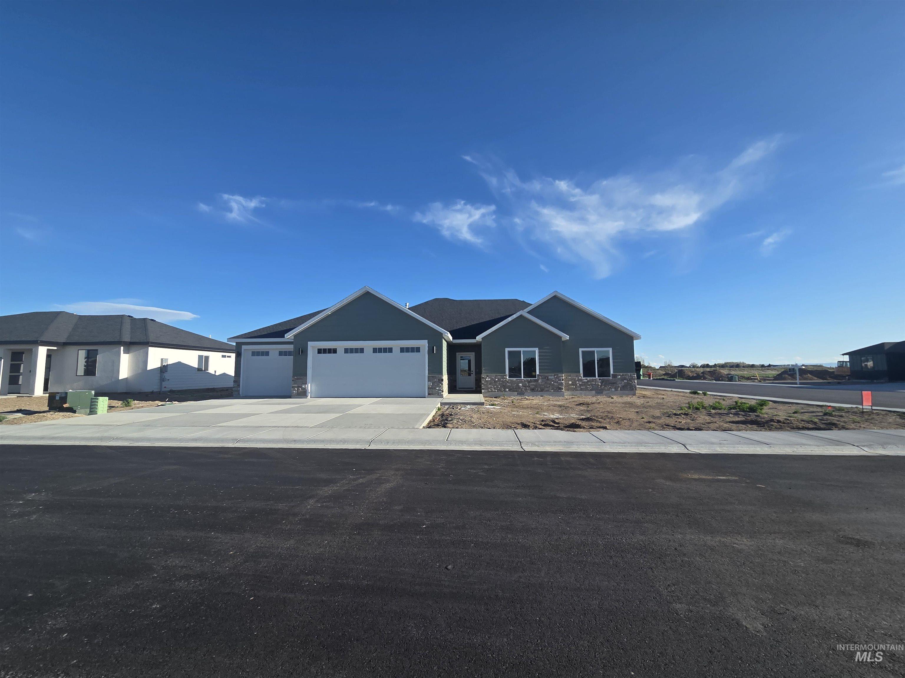 1519 Belle Drive, Rupert, Idaho 83350, 4 Bedrooms, 3 Bathrooms, Residential For Sale, Price $429,815,MLS 98978013