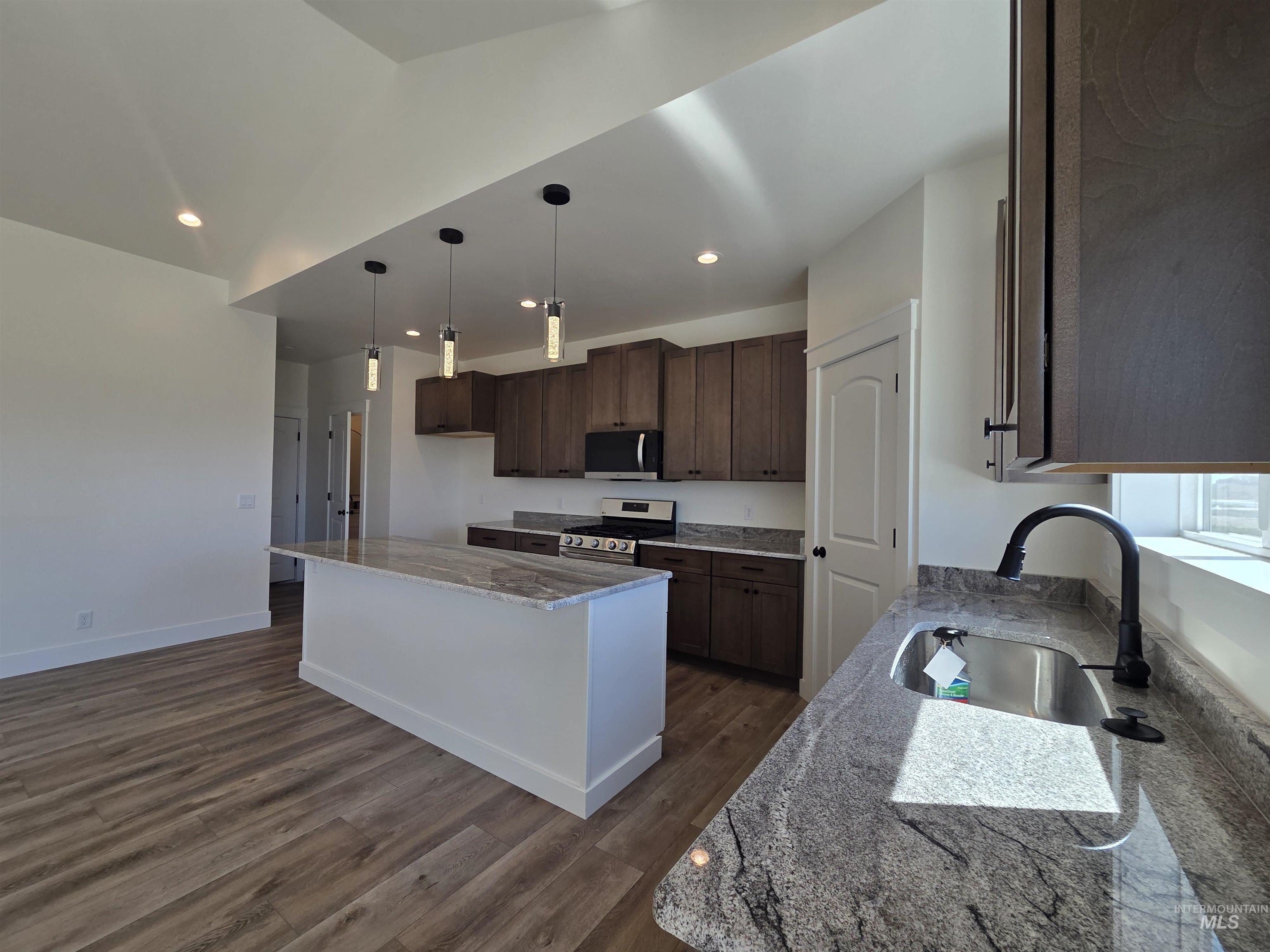 1519 Belle Drive, Rupert, Idaho 83350, 4 Bedrooms, 3 Bathrooms, Residential For Sale, Price $429,815,MLS 98978013