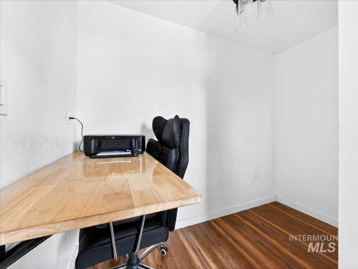 722 S Washington, Emmett, Idaho 83617, 2 Bedrooms, 1 Bathroom, Residential For Sale, Price $249,900,MLS 98978014