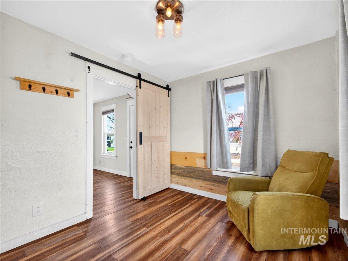 722 S Washington, Emmett, Idaho 83617, 2 Bedrooms, 1 Bathroom, Residential For Sale, Price $249,900,MLS 98978014