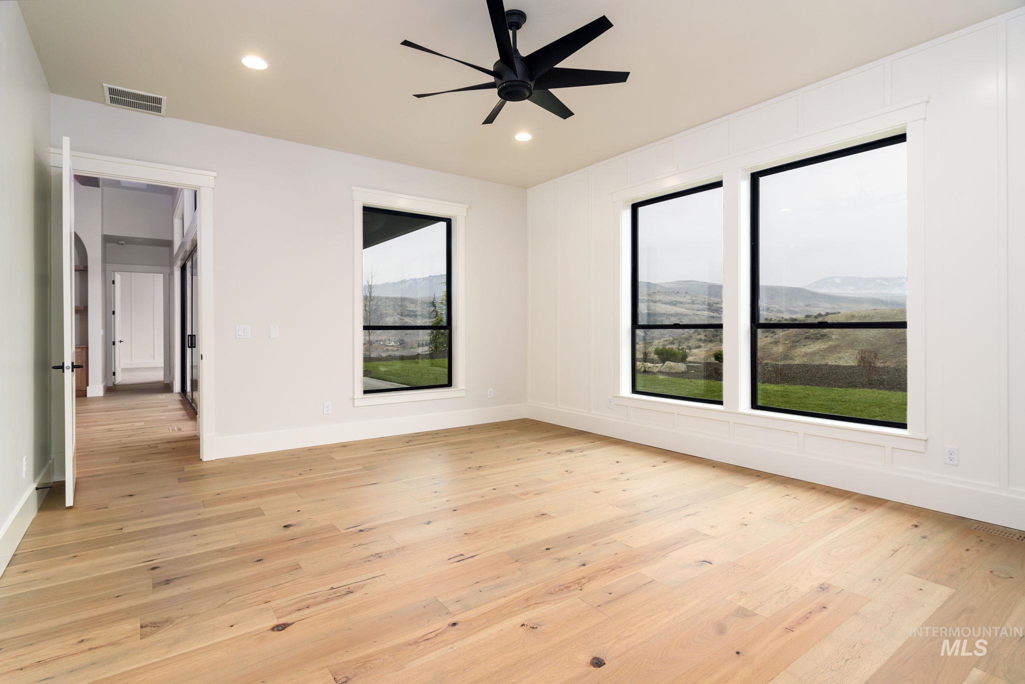 6814 S Krakauer Place, Meridian, Idaho 83642, 4 Bedrooms, 3.5 Bathrooms, Residential For Sale, Price $1,199,777,MLS 98978015