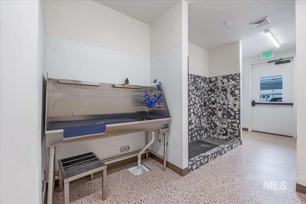 4184 E Haystack St, Boise, Idaho 83716, 2 Bedrooms, 2 Bathrooms, Residential For Sale, Price $509,900,MLS 98978016