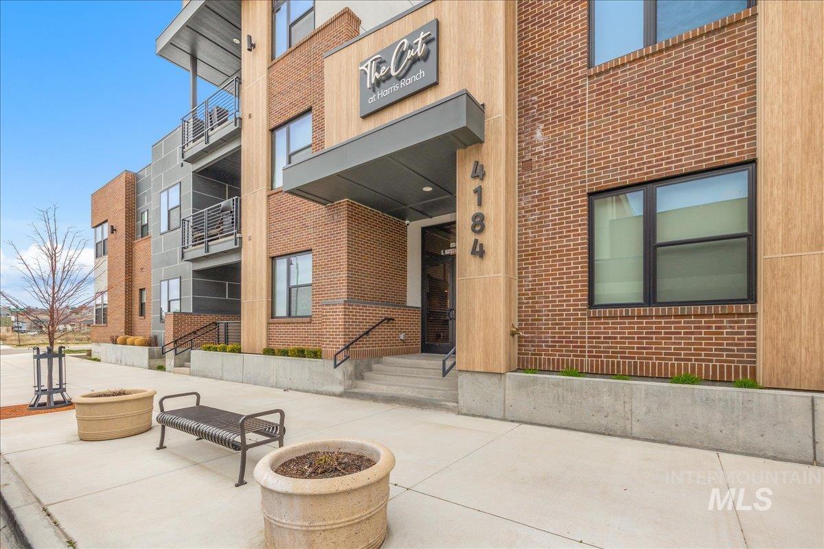 4184 E Haystack St, Boise, Idaho 83716, 2 Bedrooms, 2 Bathrooms, Residential For Sale, Price $509,900,MLS 98978016