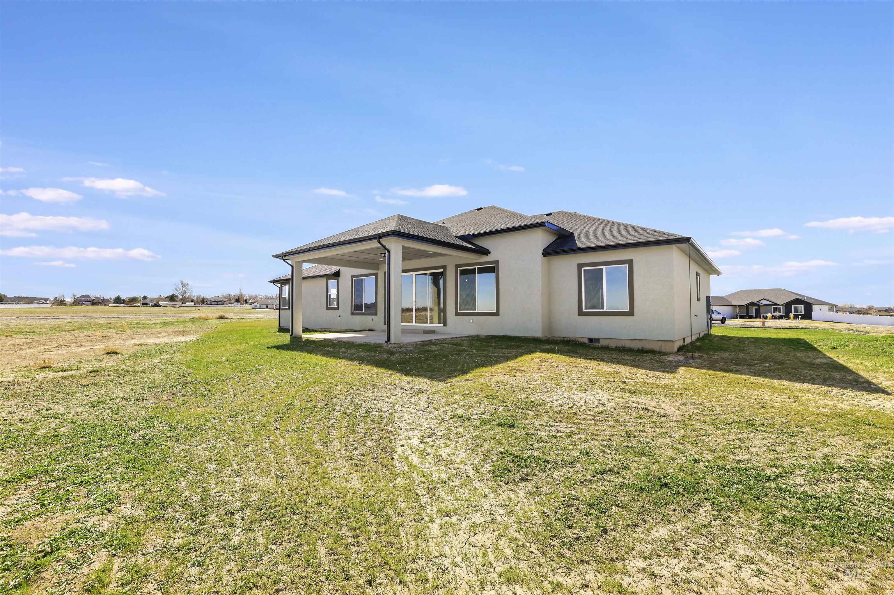 2514 Tulip cir, Twin Falls, Idaho 83301, 4 Bedrooms, 2.5 Bathrooms, Residential For Sale, Price $815,000, 98978017