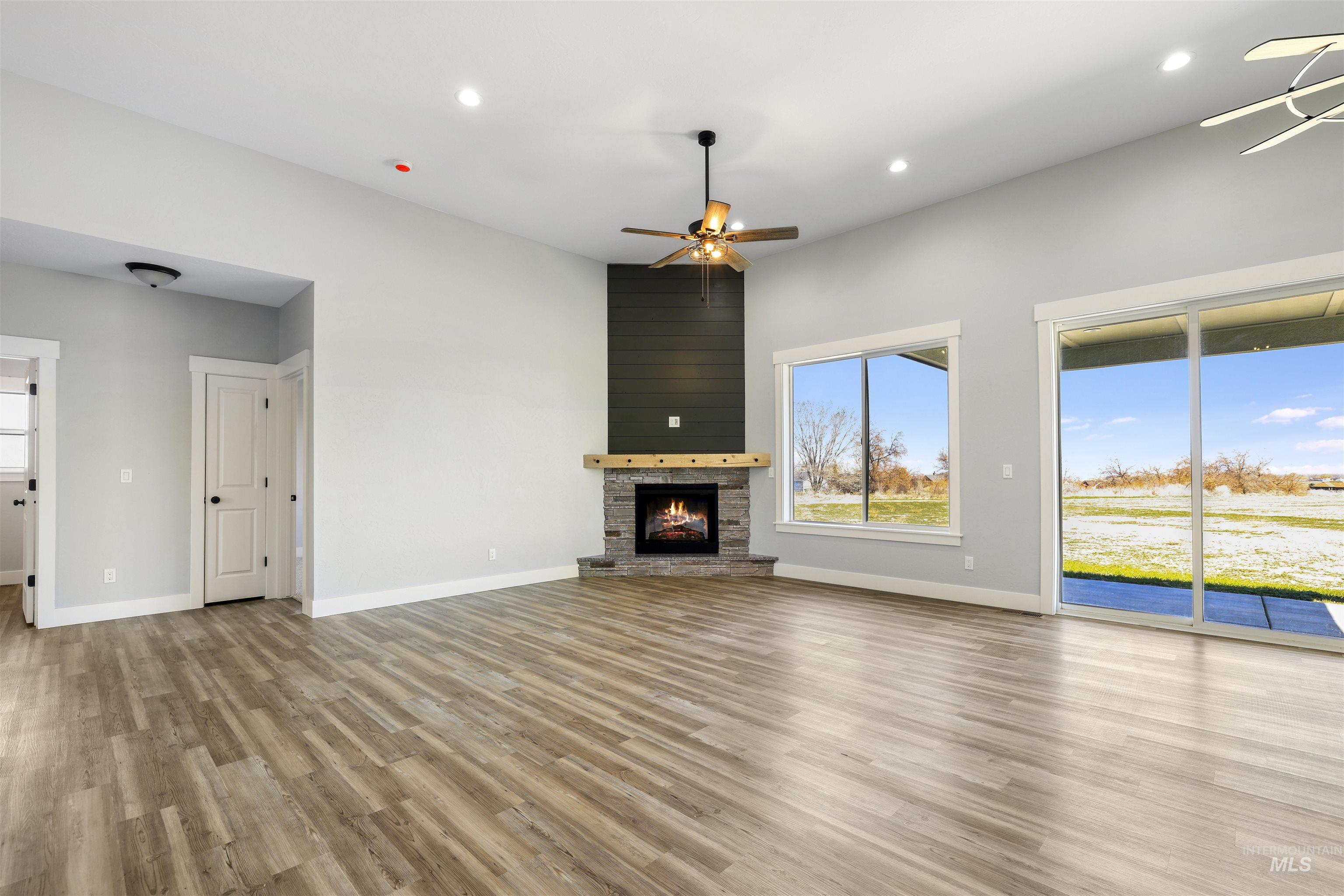 2514 Tulip cir, Twin Falls, Idaho 83301, 4 Bedrooms, 2.5 Bathrooms, Residential For Sale, Price $815,000, 98978017