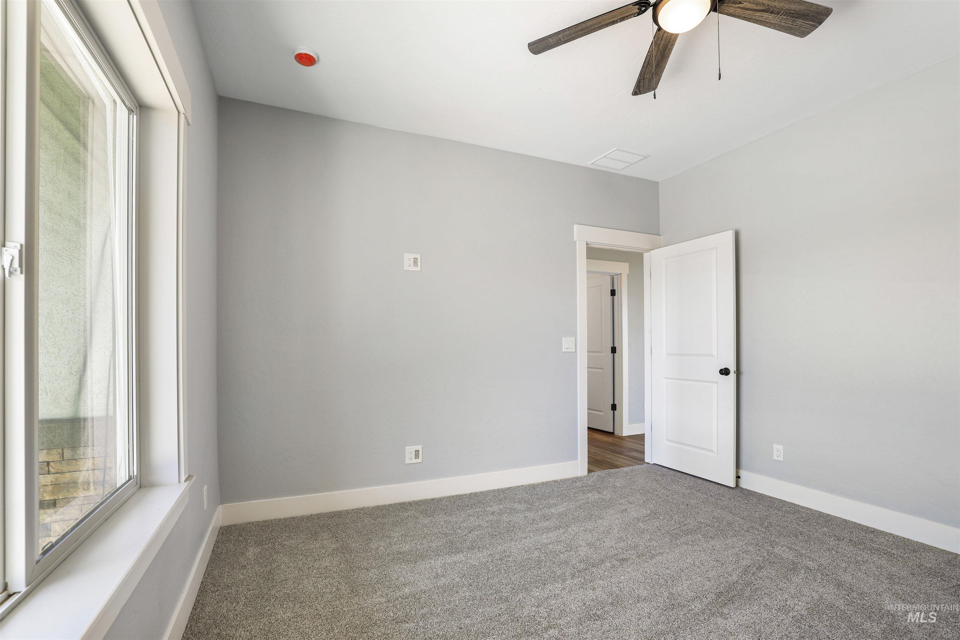 2514 Tulip cir, Twin Falls, Idaho 83301, 4 Bedrooms, 2.5 Bathrooms, Residential For Sale, Price $815,000, 98978017