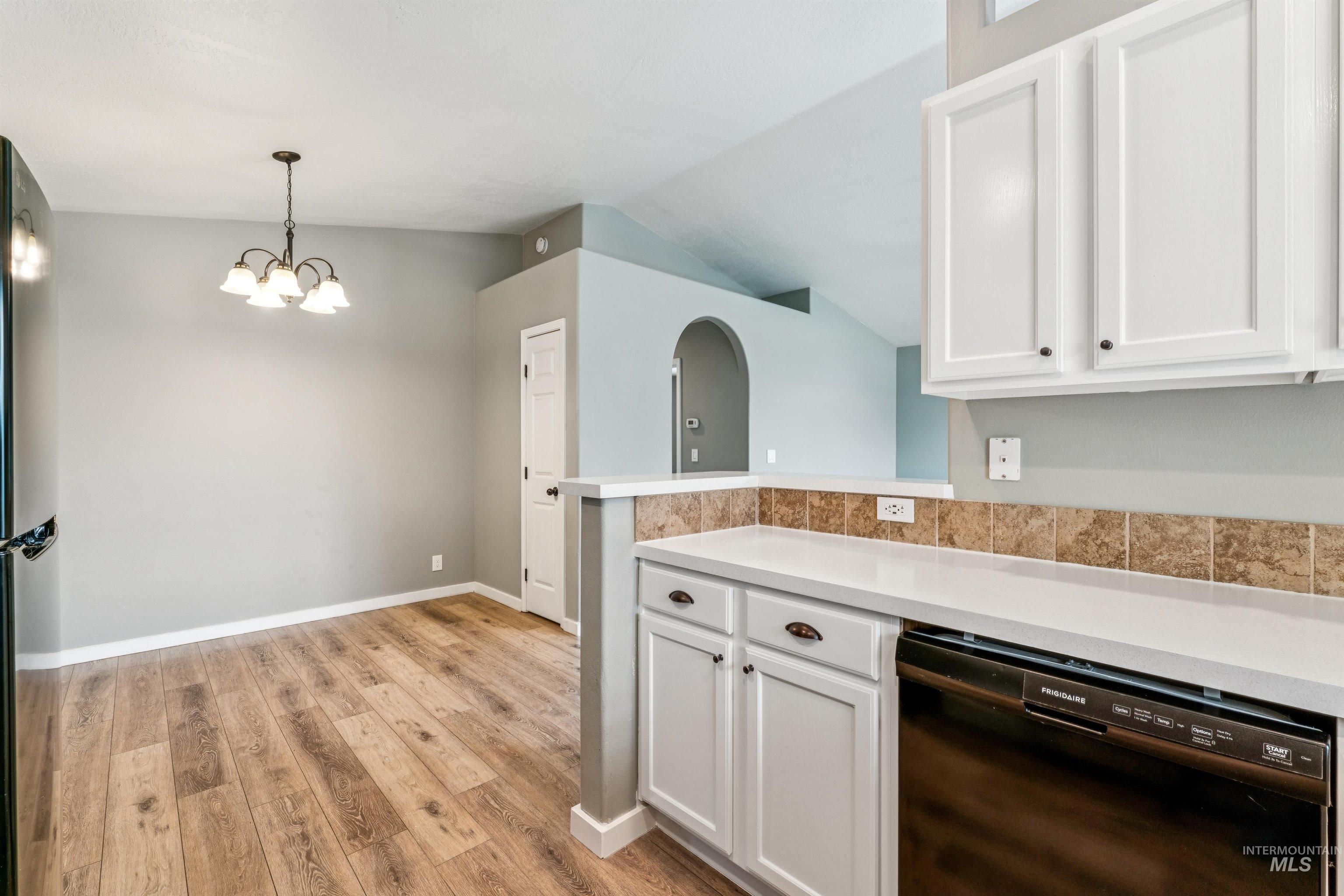 1288 E Sothesby St, Meridian, Idaho 83642, 3 Bedrooms, 2 Bathrooms, Residential For Sale, Price $429,900,MLS 98978018