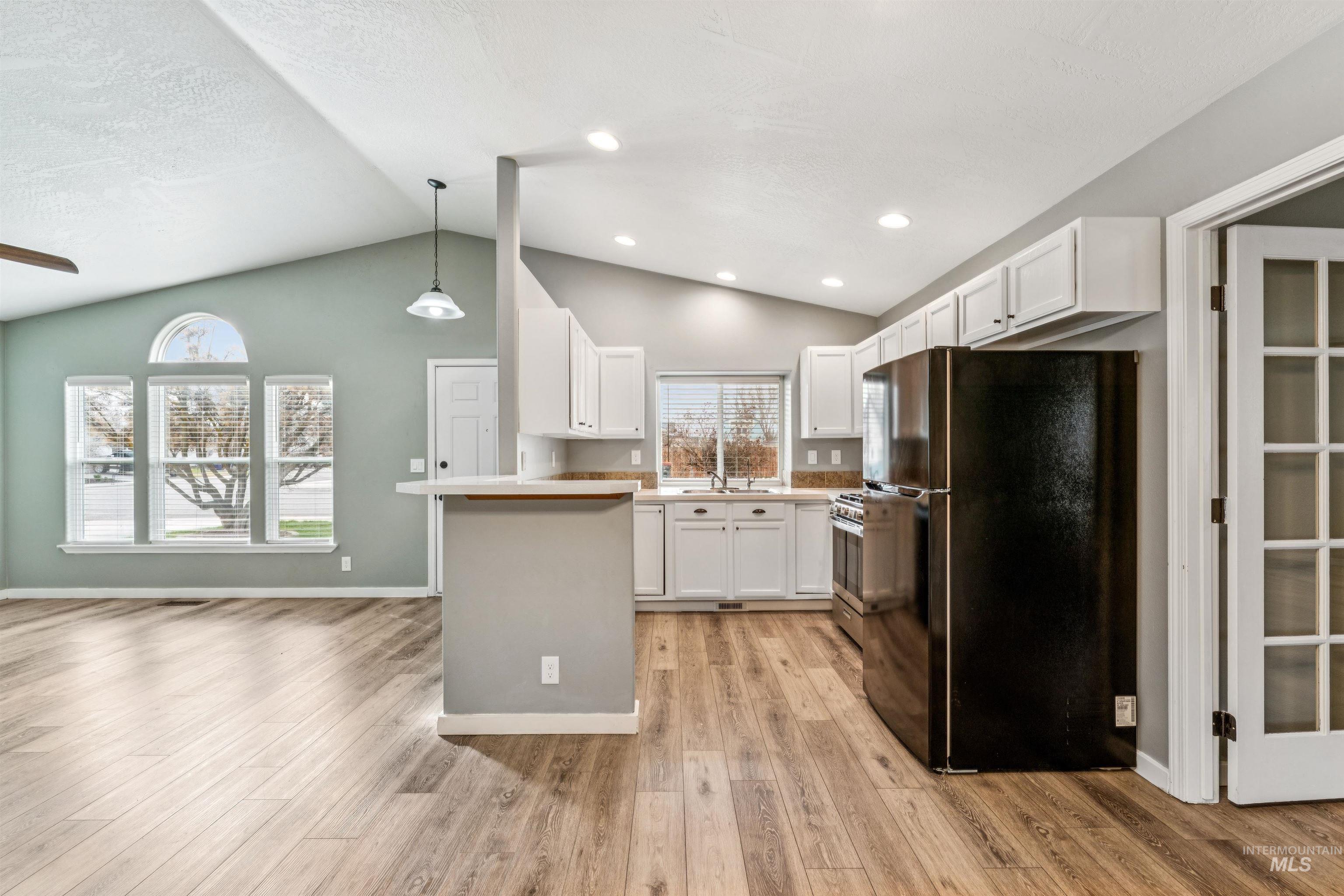 1288 E Sothesby St, Meridian, Idaho 83642, 3 Bedrooms, 2 Bathrooms, Residential For Sale, Price $429,900,MLS 98978018