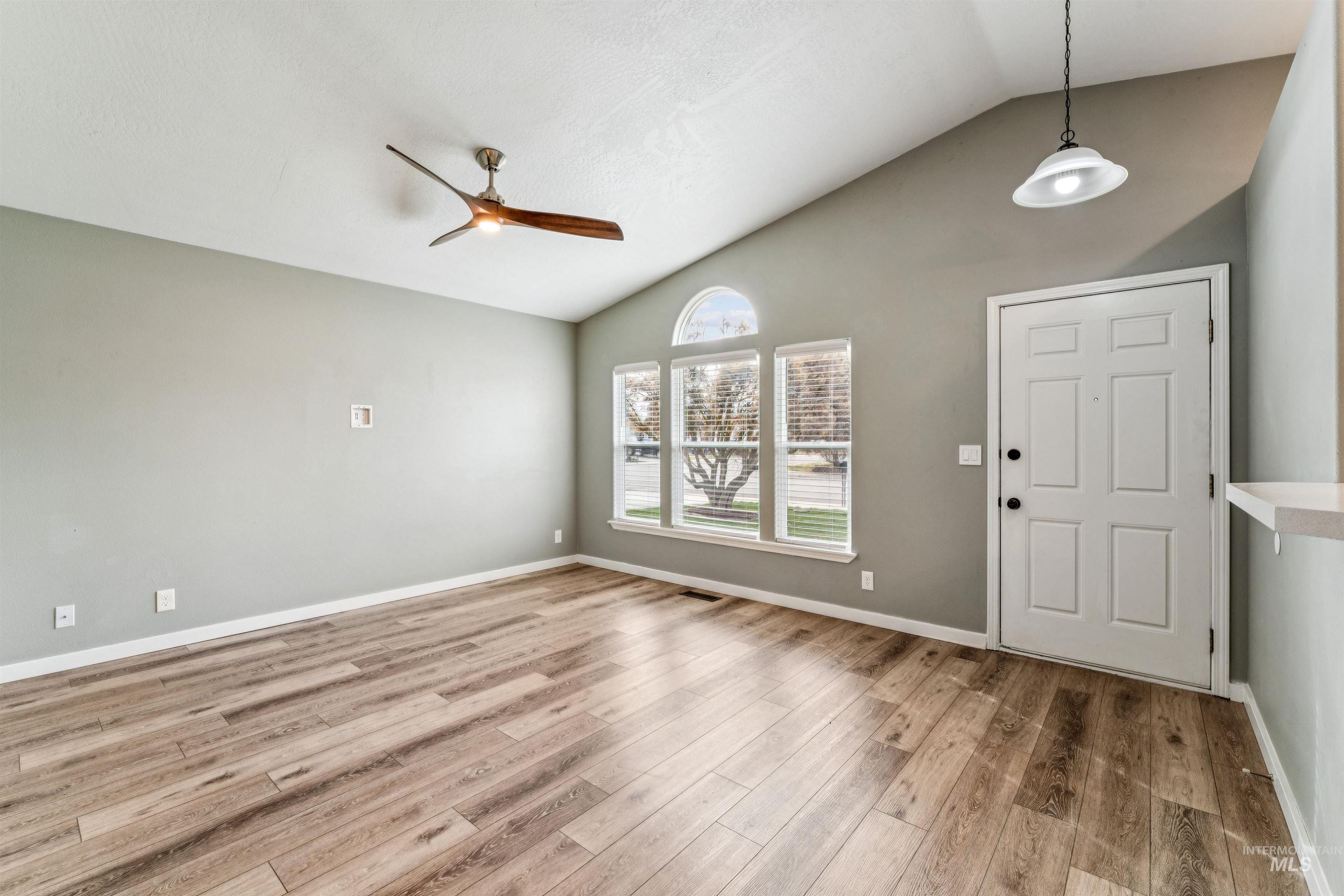 1288 E Sothesby St, Meridian, Idaho 83642, 3 Bedrooms, 2 Bathrooms, Residential For Sale, Price $429,900,MLS 98978018