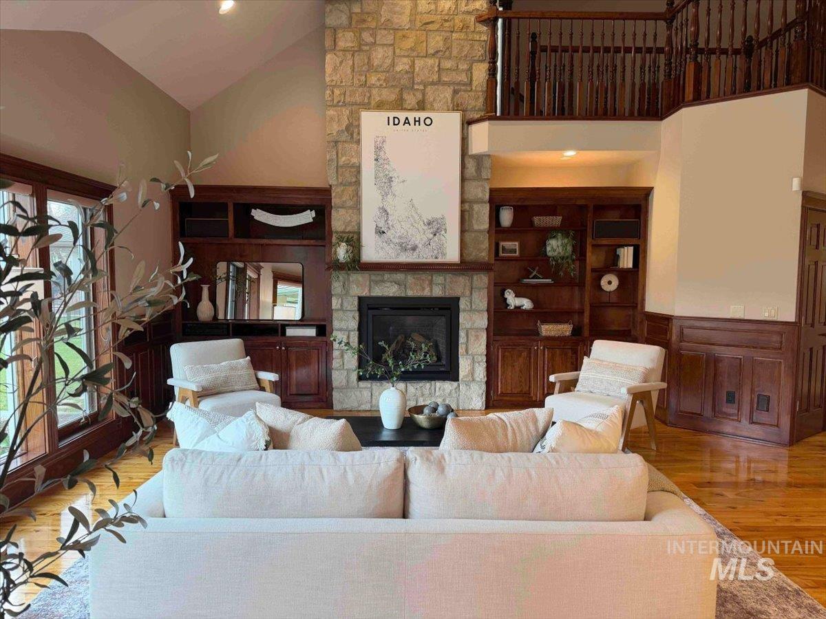 5280 N Lakemont Ln, Garden City, Idaho 83714, 3 Bedrooms, 2.5 Bathrooms, Residential For Sale, Price $1,550,000, 98978020