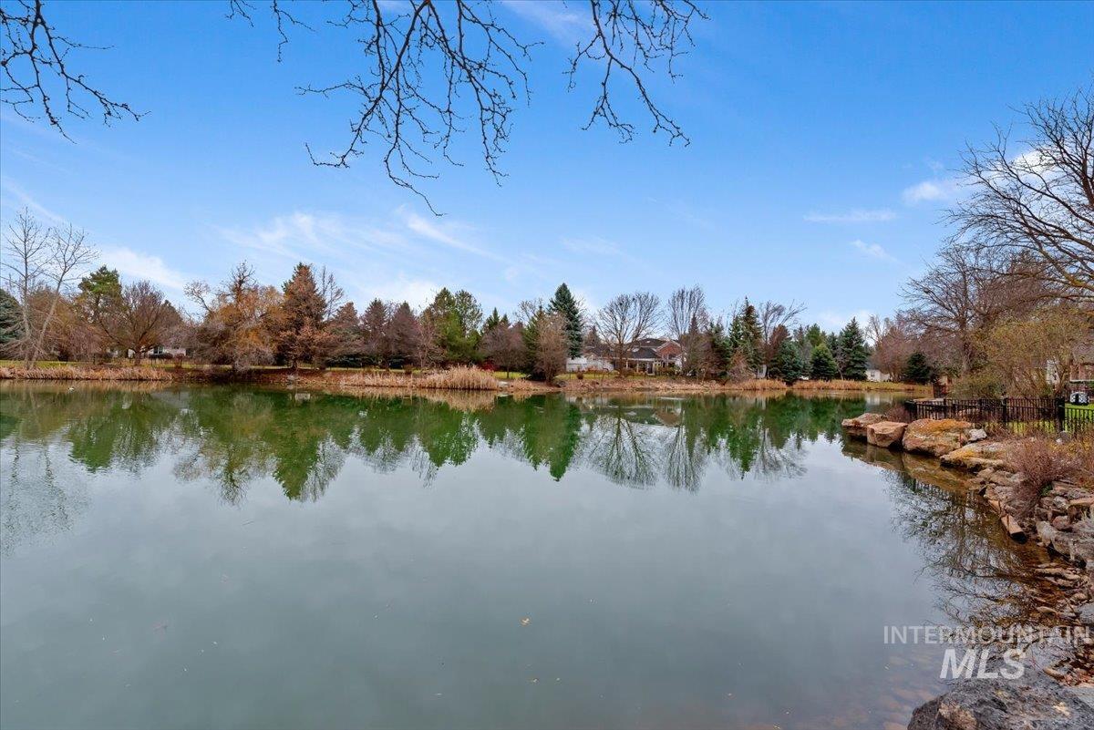 5280 N Lakemont Ln, Garden City, Idaho 83714, 3 Bedrooms, 2.5 Bathrooms, Residential For Sale, Price $1,550,000, 98978020