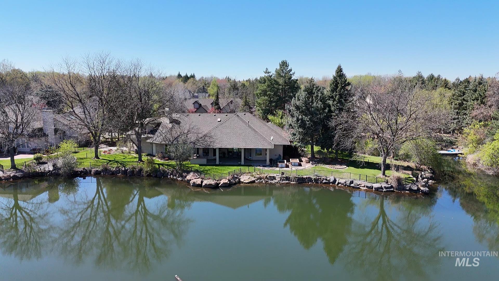 5280 N Lakemont Ln, Garden City, Idaho 83714, 3 Bedrooms, 2.5 Bathrooms, Residential For Sale, Price $1,550,000,MLS 98978020