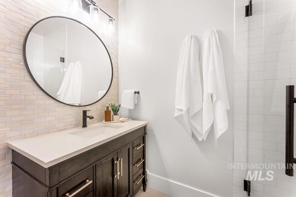 1049 E Riversong Dr, Eagle, Idaho 83616, 4 Bedrooms, 3.5 Bathrooms, Residential For Sale, Price $1,750,000,MLS 98978021