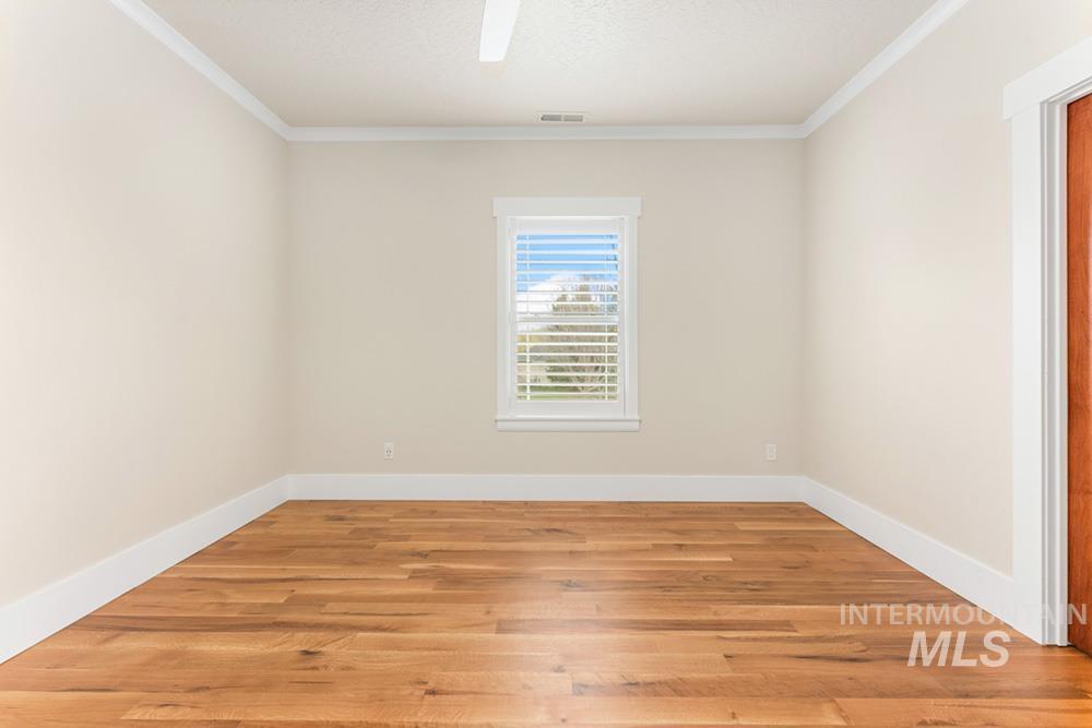 1049 E Riversong Dr, Eagle, Idaho 83616, 4 Bedrooms, 3.5 Bathrooms, Residential For Sale, Price $1,750,000,MLS 98978021