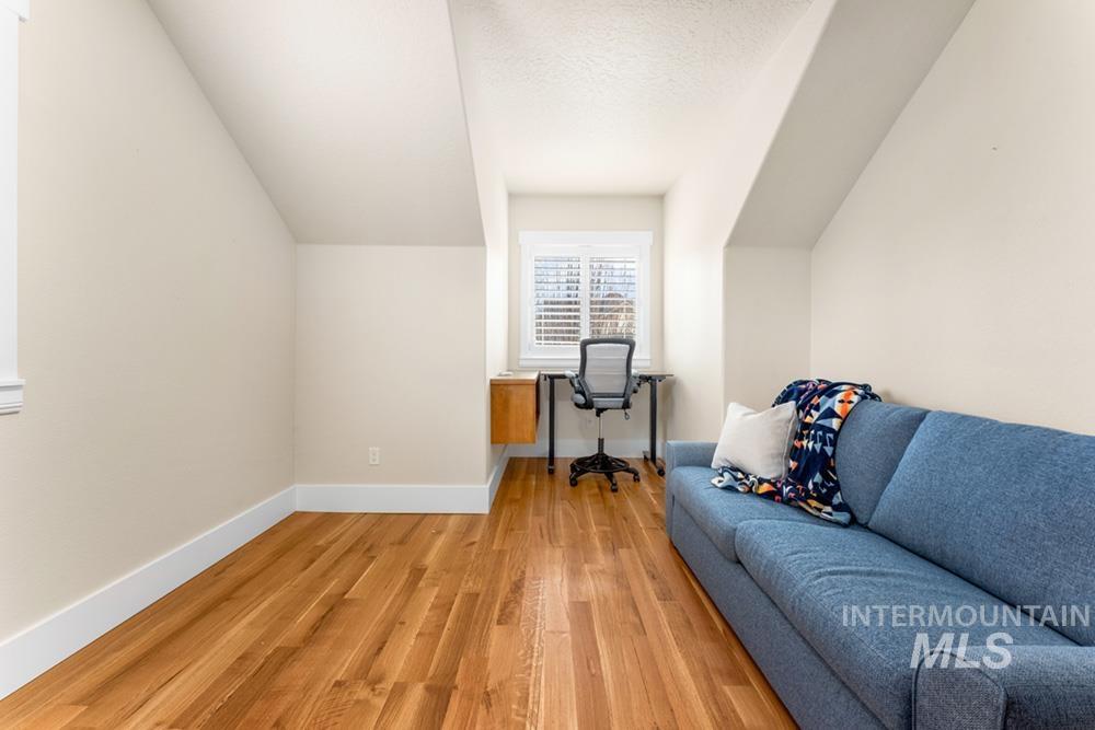 1049 E Riversong Dr, Eagle, Idaho 83616, 4 Bedrooms, 3.5 Bathrooms, Residential For Sale, Price $1,750,000,MLS 98978021