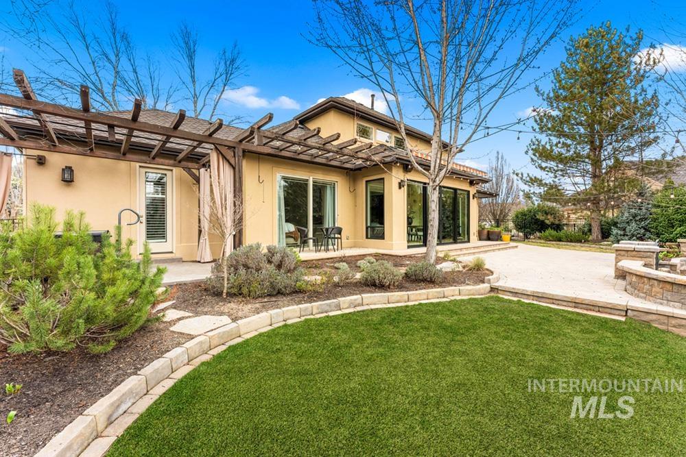 1049 E Riversong Dr, Eagle, Idaho 83616, 4 Bedrooms, 3.5 Bathrooms, Residential For Sale, Price $1,750,000,MLS 98978021